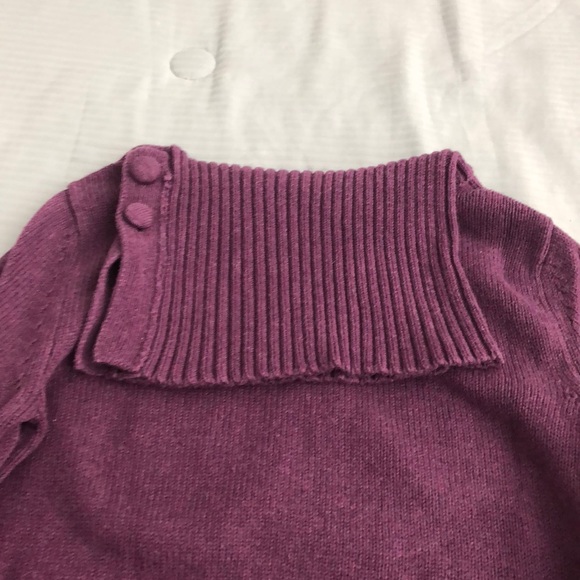Sweater - Picture 2 of 4